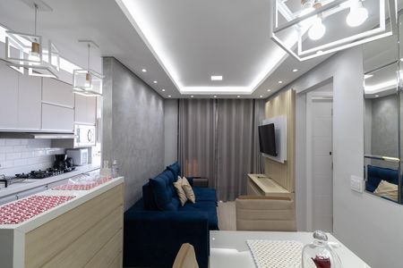 Sala e Cozinha de apartamento à venda com 2 quartos, 47m² em Vila Curuçá, São Paulo