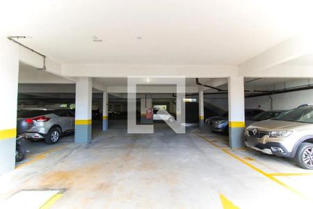 Apartamento à venda com 47m², 2 quartos e 1 vaga Apartamento à venda com 47m², 2 quartos e 1 vagaEstacionamento