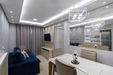 Apartamento à venda com 47m², 2 quartos e 1 vaga Apartamento à venda com 47m², 2 quartos e 1 vagaSala e Cozinha