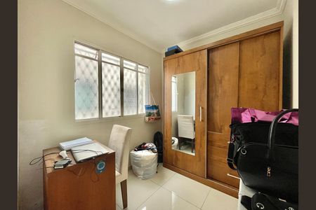 Apartamento à venda com 2 quartos, 48m² em Santa Cruz, Belo Horizonte
