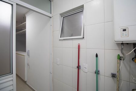 Apartamento para alugar com 65m², 3 quartos e 1 vagaÁrea de Serviço