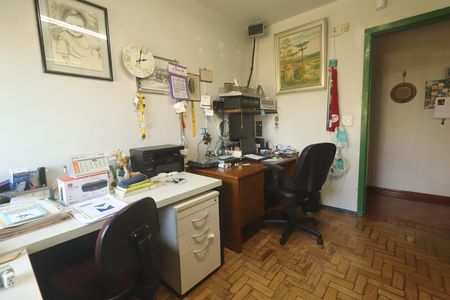 Casa à venda com 330m², 6 quartos e 2 vagasQuarto 02