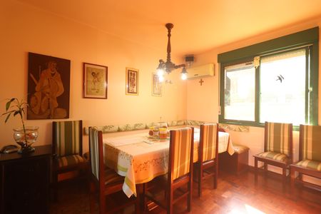 Casa à venda com 330m², 6 quartos e 2 vagasÁrea comum