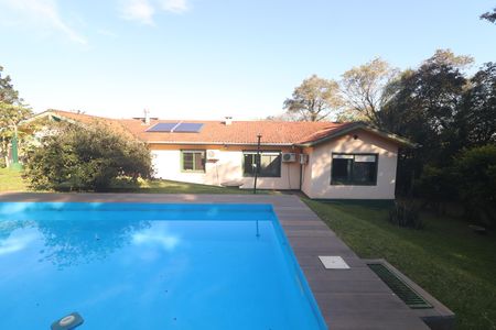 Casa à venda com 330m², 6 quartos e 2 vagaspiscina