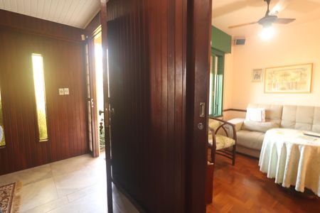Casa à venda com 330m², 6 quartos e 2 vagasHall de entrada