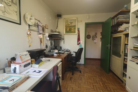 Casa à venda com 330m², 6 quartos e 2 vagasQuarto 02