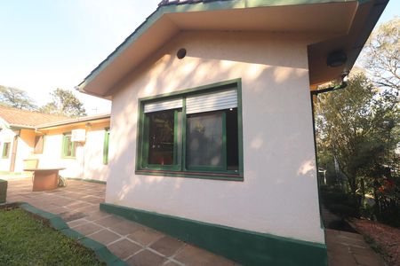 Casa à venda com 330m², 6 quartos e 2 vagasfundos