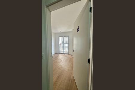 Entrada de apartamento para alugar com 2 quartos, 39m² em Vila Campanela, São Paulo