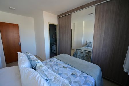 Apartamento à venda com 2 quartos, 54m² em Parque Oeste Industrial, Goiânia