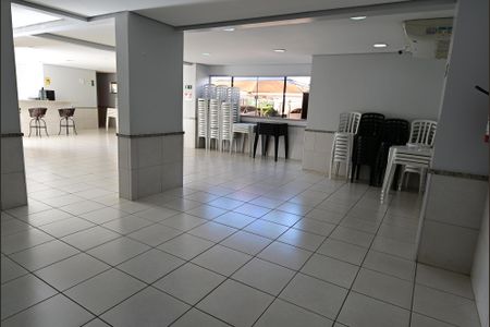 Apartamento à venda com 2 quartos, 54m² em Parque Oeste Industrial, Goiânia