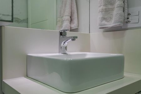 Banheiro de apartamento para alugar com 2 quartos, 70m² em Cristo Redentor, Porto Alegre