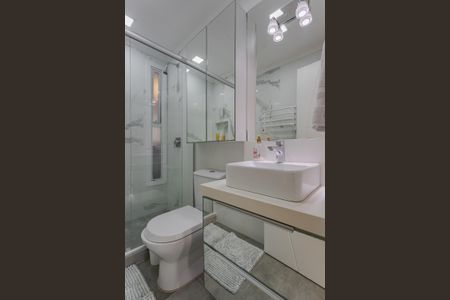 Banheiro de apartamento para alugar com 2 quartos, 70m² em Cristo Redentor, Porto Alegre