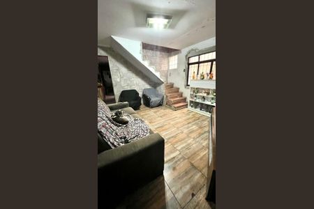 Casa à venda com 4 quartos, 221m² em Bela Vista, Osasco