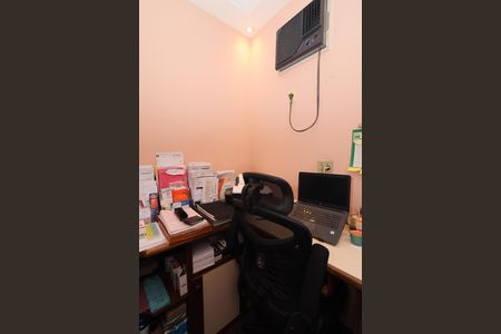 Apartamento à venda com 78m², 3 quartos e 1 vaga Apartamento à venda com 78m², 3 quartos e 1 vagaEscritório
