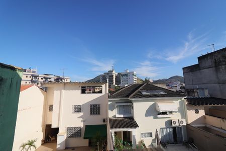 Vista do Quarto 2 de apartamento à venda com 3 quartos, 78m² em Vila Valqueire, Rio de Janeiro