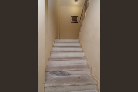 Apartamento à venda com 78m², 3 quartos e 1 vaga Apartamento à venda com 78m², 3 quartos e 1 vagaEntrada