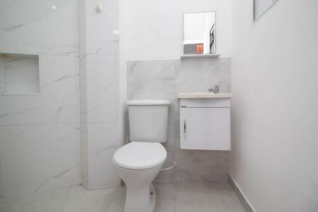 Banheiro de apartamento para alugar com 1 quarto, 60m² em Jardim Adriana, Guarulhos