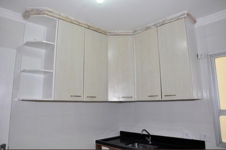 Apartamento para alugar com 74m², 3 quartos e 1 vagaDetalhe - Cozinha