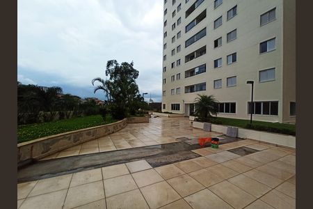 Apartamento para alugar com 74m², 3 quartos e 1 vagaÁrea comum