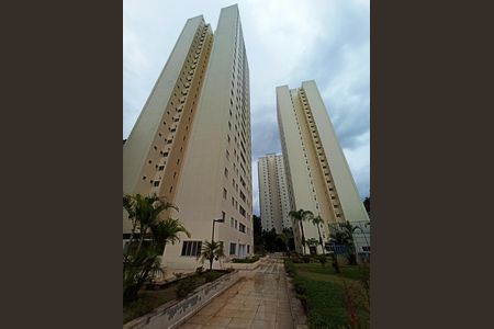 Apartamento para alugar com 74m², 3 quartos e 1 vagaÁrea comum