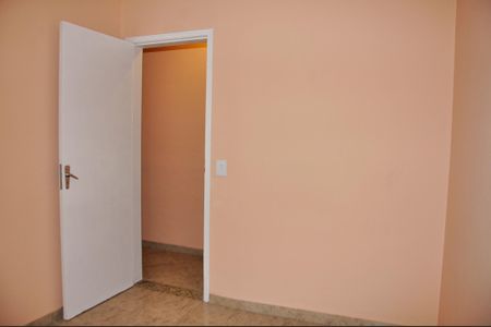 Apartamento para alugar com 74m², 3 quartos e 1 vagaDetalhe - Quarto 02