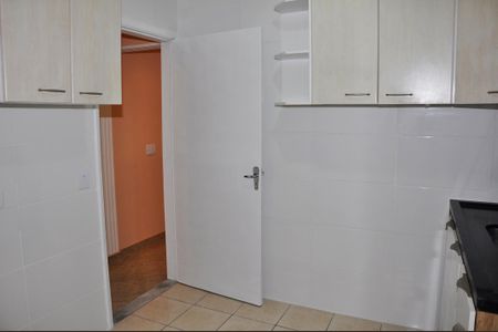Apartamento para alugar com 74m², 3 quartos e 1 vagaDetalhe - Cozinha