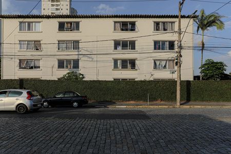 Apartamento para alugar com 55m², 2 quartos e 1 vaga Apartamento para alugar com 55m², 2 quartos e 1 vagaFachada