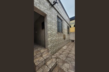 Casa para alugar com 100m², 2 quartos e 1 vagaQuintal