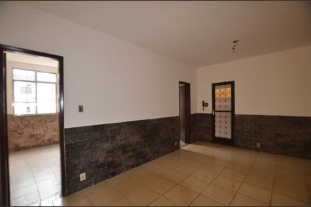 Casa para alugar com 100m², 2 quartos e 1 vagaSala
