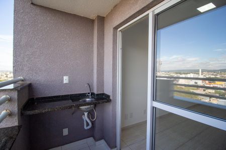 Apartamento para alugar com 57m², 2 quartos e 2 vagasVaranda da Sala 