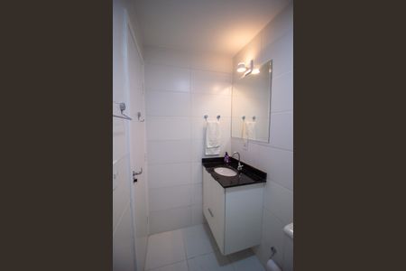 Apartamento para alugar com 57m², 2 quartos e 2 vagasBanheiro