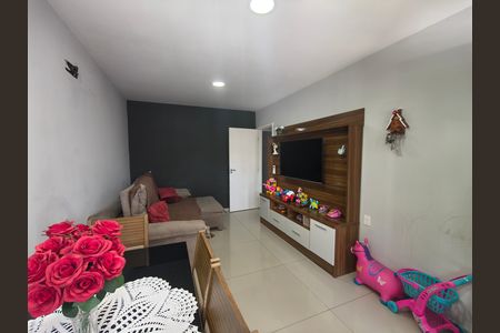 Sala de casa para alugar com 3 quartos, 90m² em Curicica, Rio de Janeiro