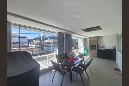 Área comum de casa para alugar com 3 quartos, 90m² em Curicica, Rio de Janeiro