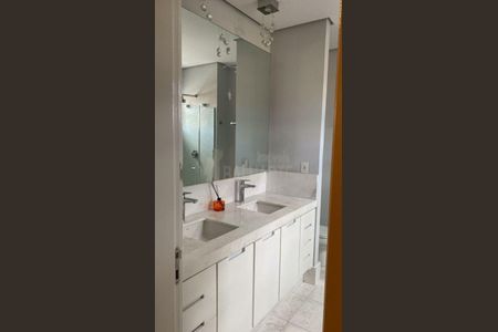 Casa à venda com 3 quartos, 338m² em Chácara Monte Alegre, São Paulo