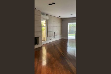 Casa à venda com 338m², 3 quartos e 2 vagas