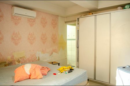 Casa à venda com 300m², 8 quartos e 10 vagas Casa à venda com 300m², 8 quartos e 10 vagasSuíte 2