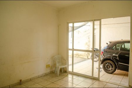 Casa à venda com 300m², 8 quartos e 10 vagas Casa à venda com 300m², 8 quartos e 10 vagasSala 3
