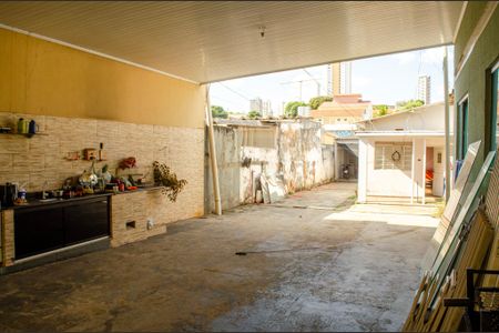 Garagem de casa à venda com 8 quartos, 300m² em Setor Sul, Goiânia