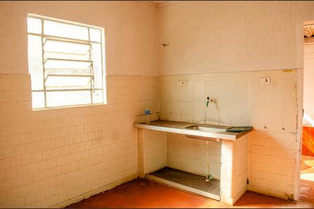 Casa à venda com 300m², 8 quartos e 10 vagas Casa à venda com 300m², 8 quartos e 10 vagasCozinha 2