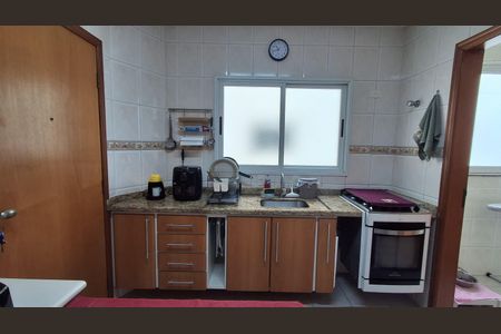 Apartamento à venda com 100m², 3 quartos e 2 vagas Apartamento à venda com 100m², 3 quartos e 2 vagasCozinha