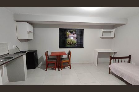 Kitnet de kitnet/studio para alugar com 1 quarto, 20m² em Vila Santa Margarida, Ferraz de Vasconcelos