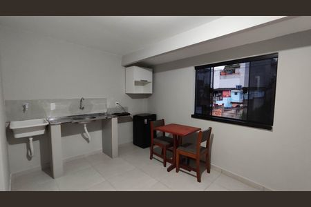 Kitnet de kitnet/studio para alugar com 1 quarto, 20m² em Vila Santa Margarida, Ferraz de Vasconcelos