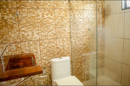 Casa para alugar com 200m², 5 quartos e 5 vagasBanheiro da Suíte