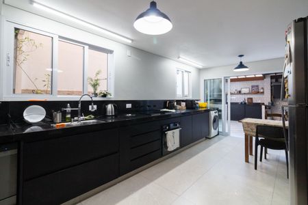Casa de condomínio à venda com 142m², 3 quartos e 2 vagas Casa de condomínio à venda com 142m², 3 quartos e 2 vagasCozinha