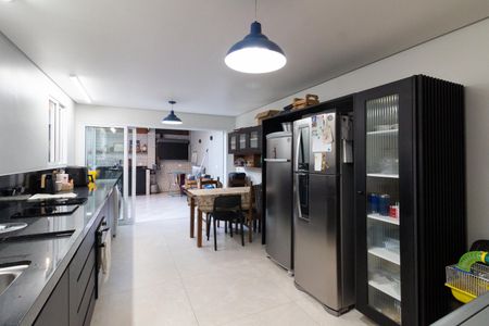 Cozinha de casa de condomínio à venda com 3 quartos, 142m² em Jardim Rosa Maria, São Paulo