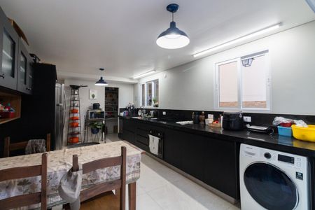 Cozinha de casa de condomínio à venda com 3 quartos, 142m² em Jardim Rosa Maria, São Paulo