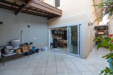 Casa de condomínio à venda com 142m², 3 quartos e 2 vagas Casa de condomínio à venda com 142m², 3 quartos e 2 vagasÁrea de Serviço