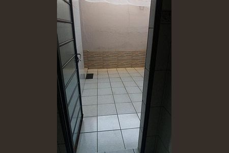 LAVANDERIA de casa à venda com 3 quartos, 140m² em Jardim das Flores, Osasco