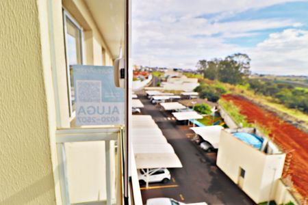 Apartamento para alugar com 65m², 2 quartos e 1 vagaPlaquinha