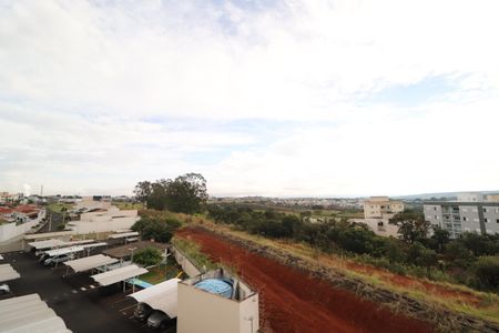 Vista da Sacada de apartamento para alugar com 2 quartos, 65m² em Umuarama, Uberlândia